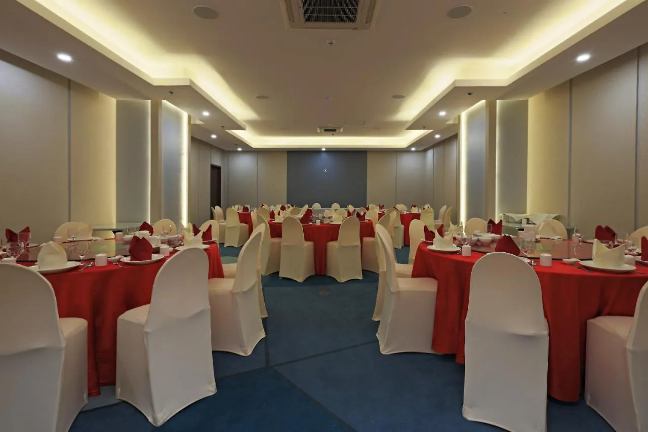 Best Western Plus Metro Clark Angeles 3*,  Philippines