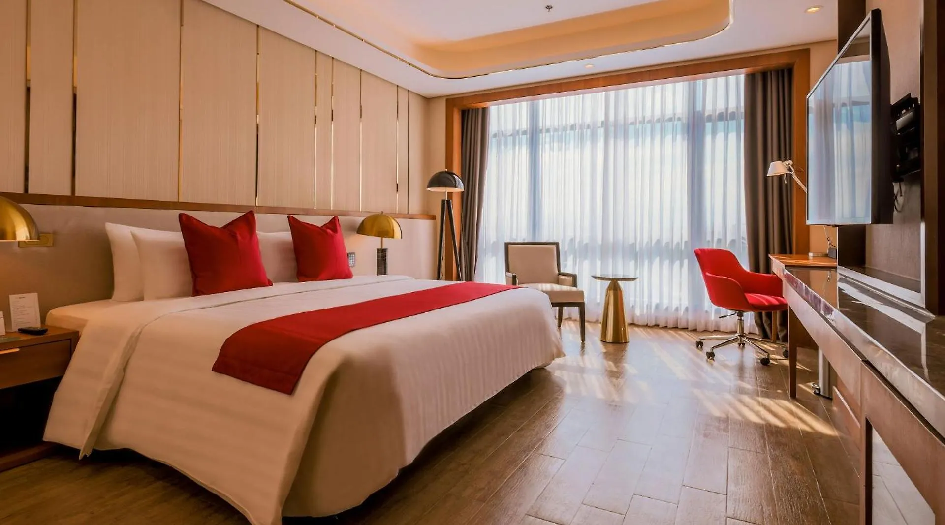 Best Western Plus Metro Clark Angeles 3*,
