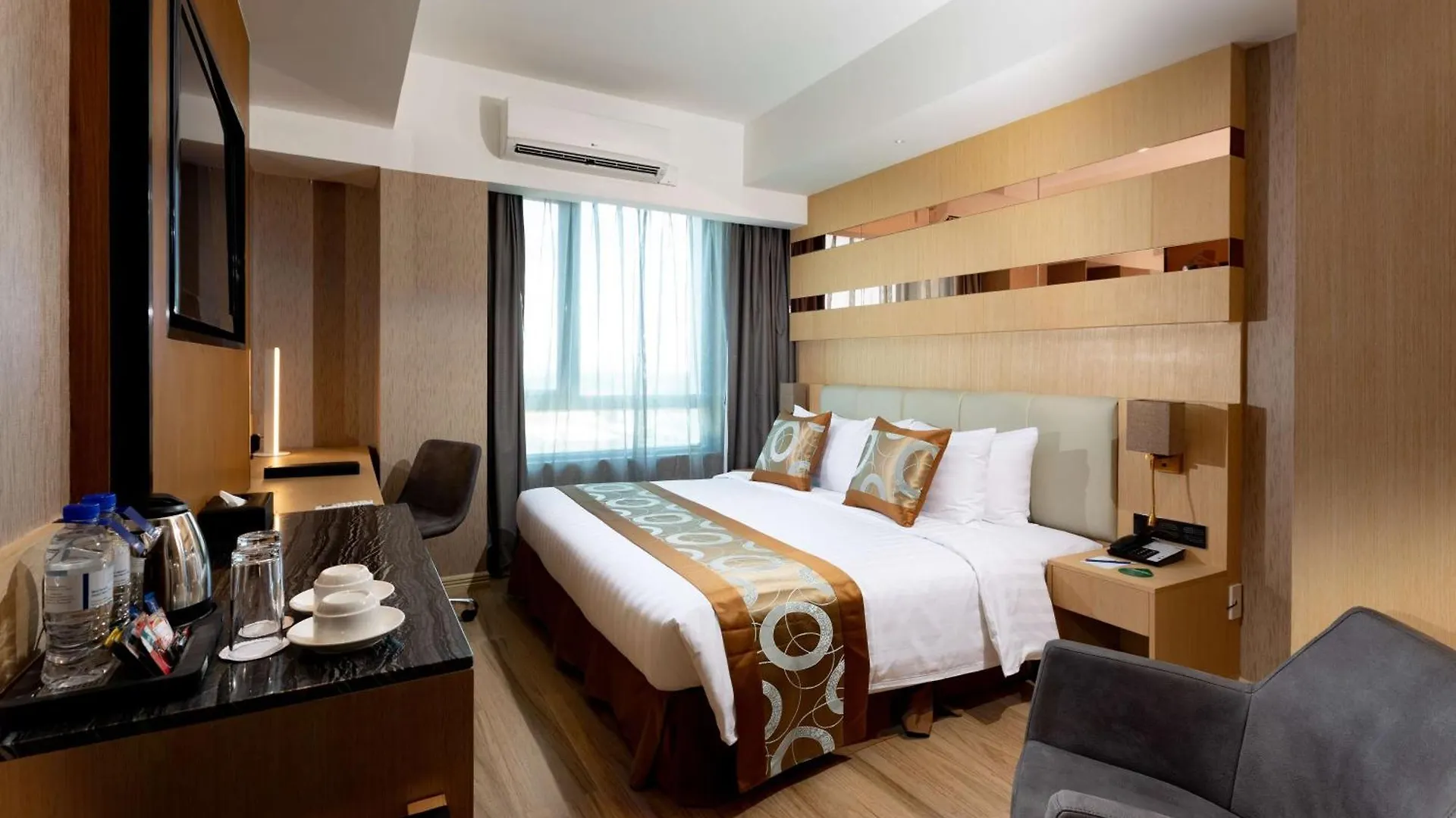 Best Western Plus Metro Clark Angeles 3*,  Philippines