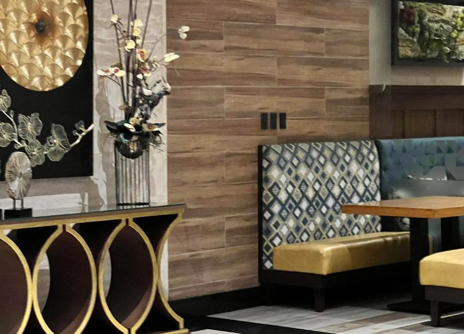 Best Western Plus Metro Clark Angeles