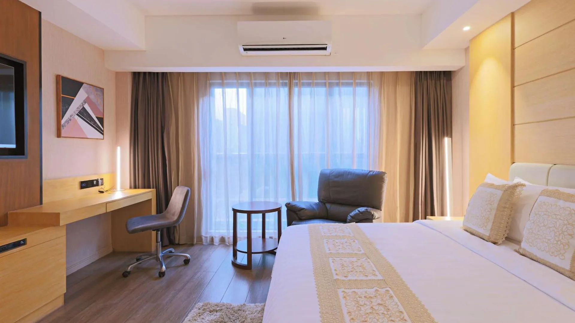 Best Western Plus Metro Clark Hotel Angeles 3*,  Philippines